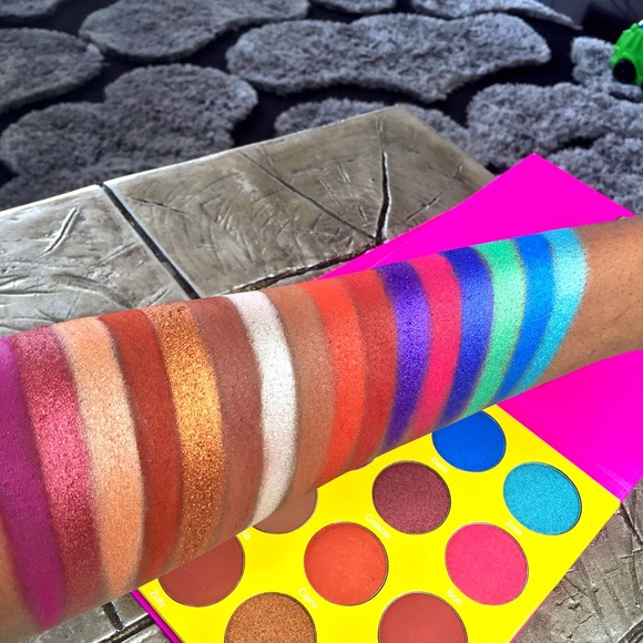 💗JUVIAS PLACE THE MASQUERADE PALETTE - LARGE - Picture 11 of 15
